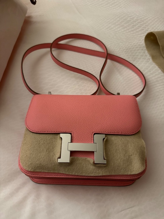 コンスタンスミニ（ブランドバッグ）の商品画像 - 査定依頼日：2025年8月21日 - 最高査定価格：1,350,000円