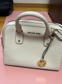 ショルダーバック（ブランド財布・小物）の商品画像 - 査定依頼日：2025年3月31日 - 最高査定価格：3,000円