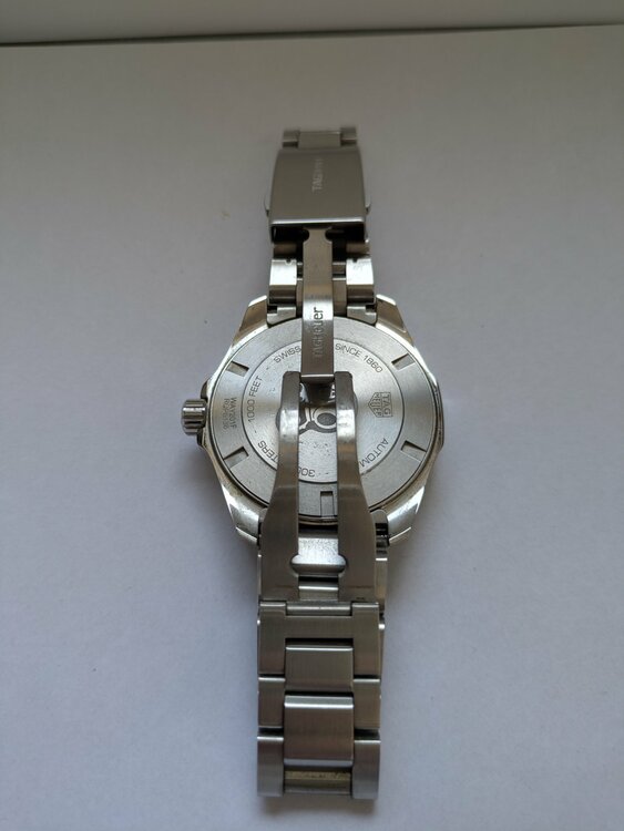 アクアレーサーキャリパー７GMT（高級時計）の商品画像 - 査定依頼日：2026年4月26日 - 最高査定価格：380,000円