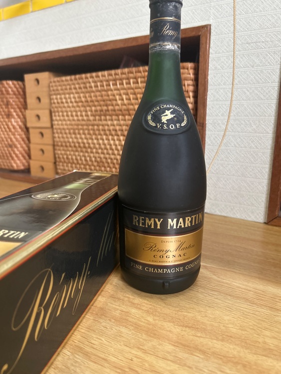 ブランデー レミーマルタン （お酒）の商品画像 - 査定依頼日：2025年6月22日 - 最高査定価格：3,000円