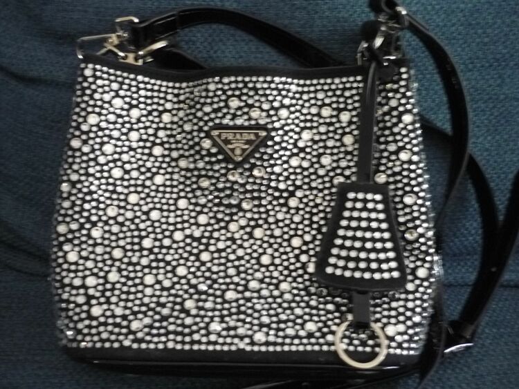 プラダ  （ブランドバッグ）の商品画像 - 査定依頼日：2025年10月3日 - 最高査定価格：200,000円