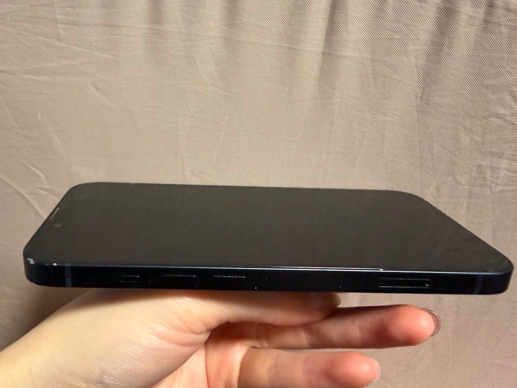 iPhone13 （スマホ）の商品画像 - 査定依頼日：2026年1月28日 - 最高査定価格：36,000円