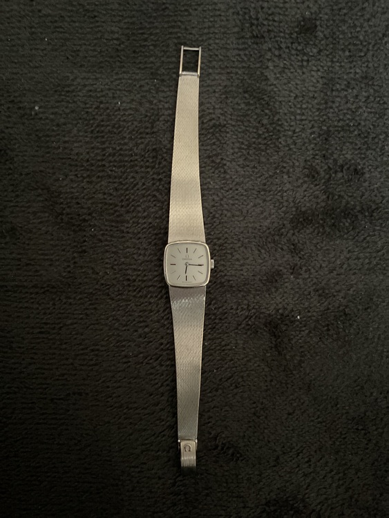 711.1873（高級時計）の商品画像 - 査定依頼日：2025年11月12日 - 最高査定価格：1,100,000円