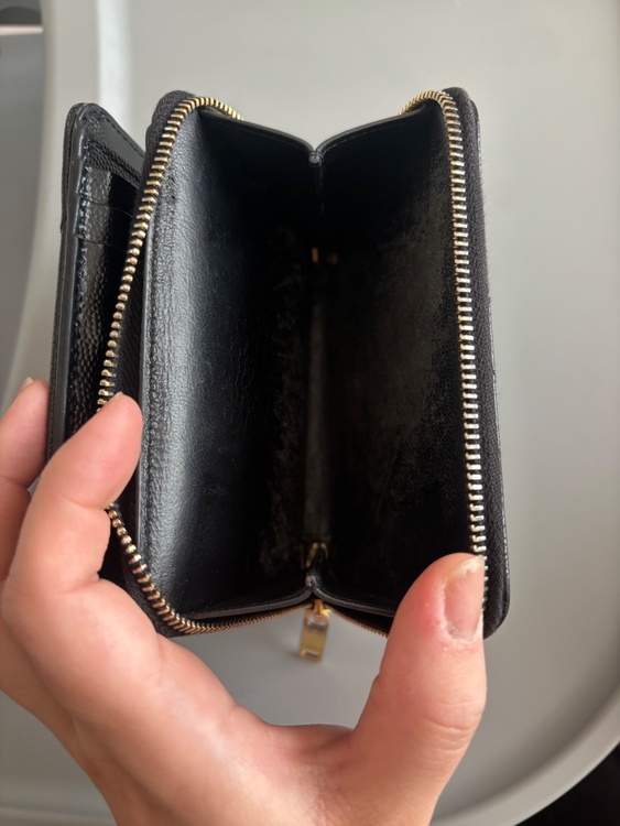 イブサンローラン  （ブランドバッグ）の商品画像 - 査定依頼日：2026年4月6日 - 最高査定価格：45,000円