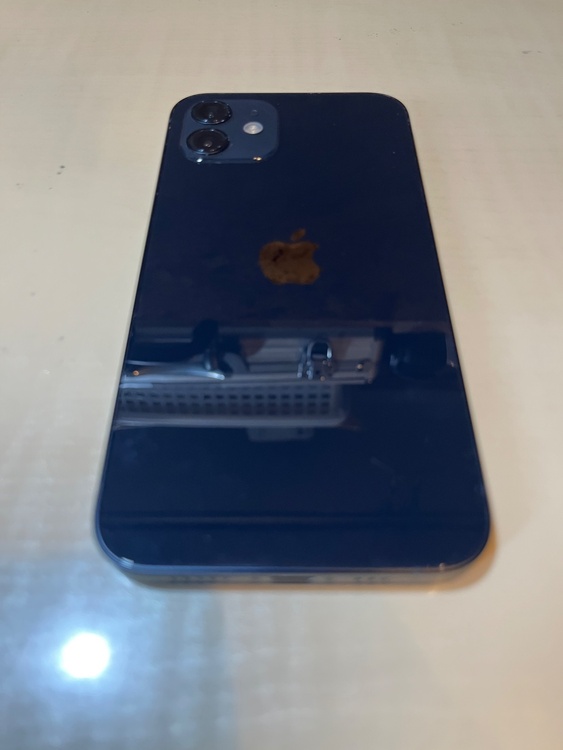 iPhone 12 256GB ブラック（スマホ）の商品画像 - 査定依頼日：2026年8月20日 - 最高査定価格：26,000円