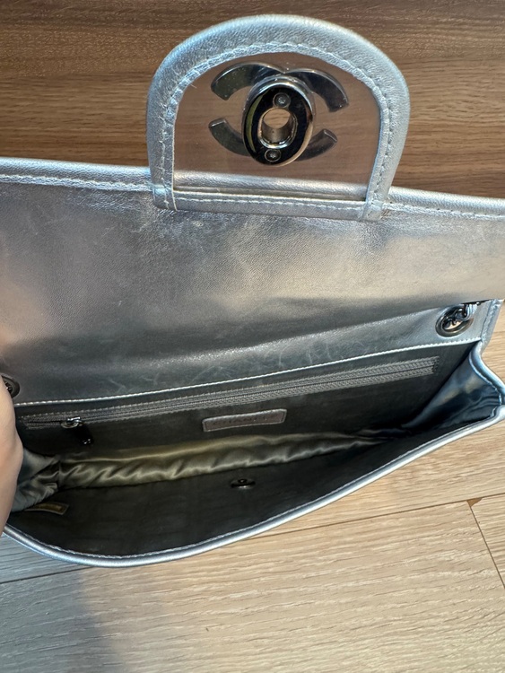 チェーンバッグ（ブランドバッグ）の商品画像 - 査定依頼日：2025年10月7日 - 最高査定価格：400,000円