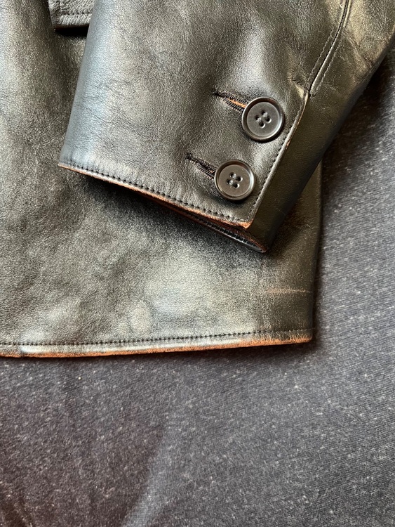 レザージャケット（古着・ファッション）の商品画像 - 査定依頼日：2025年11月27日 - 最高査定価格：10,000円