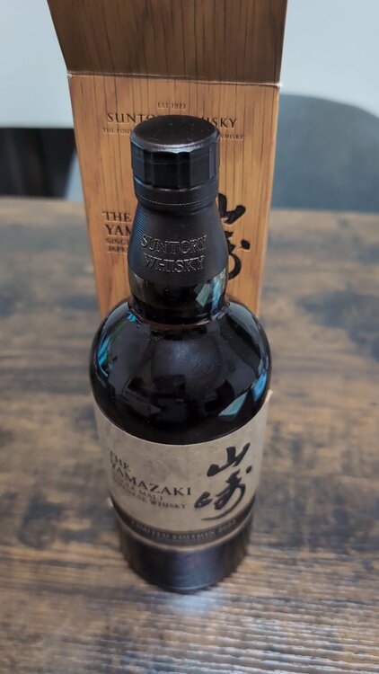 ウイスキー サントリー山崎 （お酒）の商品画像 - 査定依頼日：2026年4月2日 - 最高査定価格：20,000円