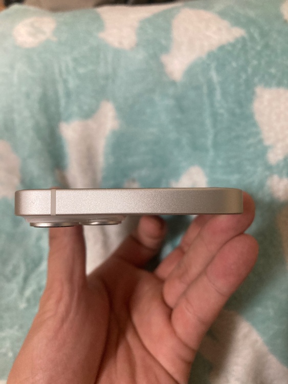 iPhone iPhone 14 128GB SIMフリー（スマホ）の商品画像 - 査定依頼日：2026年8月28日 - 最高査定価格：36,000円
