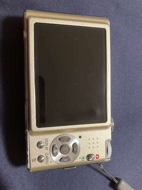 FinePix F10（カメラ）の商品画像 - 査定依頼日：2025年5月31日 - 最高査定価格：4,000円