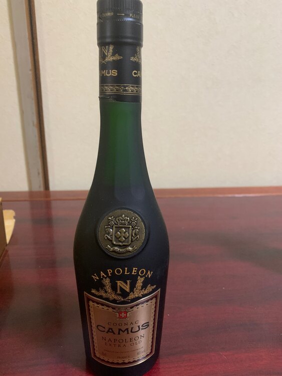 ブランデー カミュ （お酒）の商品画像 - 査定依頼日：2025年3月18日 - 最高査定価格：1,000円