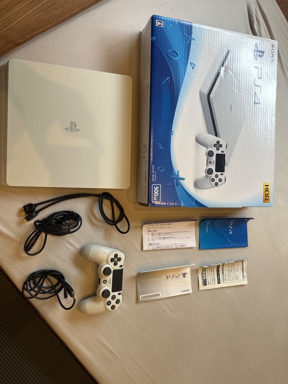 プレイステーション4（ゲーム機本体・ゲームソフト）の商品画像 - 査定依頼日：2025年9月20日 - 最高査定価格：11,000円