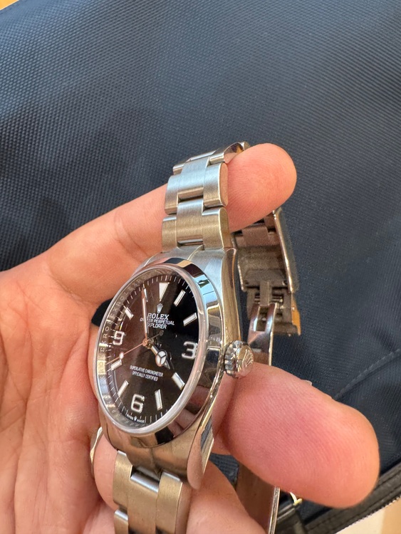 ロレックス エクスプローラー 12427（高級時計）の商品画像 - 査定依頼日：2025年11月6日 - 最高査定価格：1,380,000円