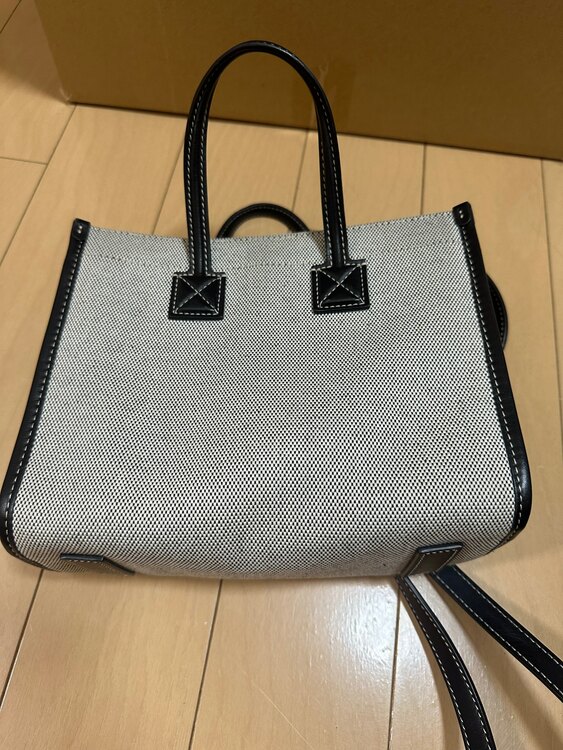 Freya ハンドバッグ ミニ（ブランドバッグ）の商品画像 - 査定依頼日：2025年5月3日 - 最高査定価格：50,000円