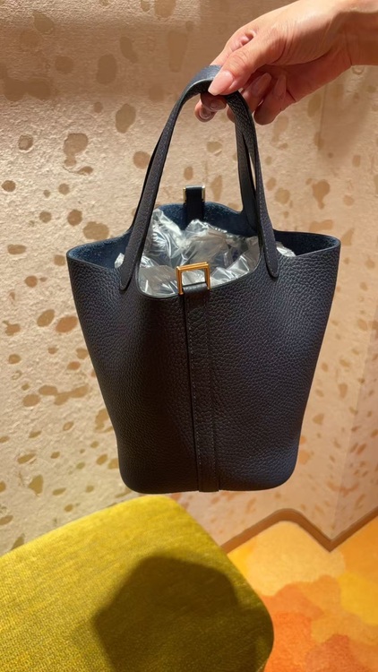 エルメス ピコタン （ブランドバッグ）の商品画像 - 査定依頼日：2025年7月28日 - 最高査定価格：600,000円