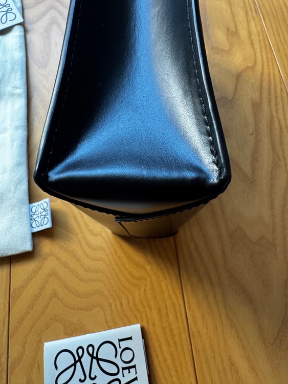 ロエベ　みにショルダーバッグA5サイズ（ブランドバッグ）の商品画像 - 査定依頼日：2025年7月31日 - 最高査定価格：150,000円