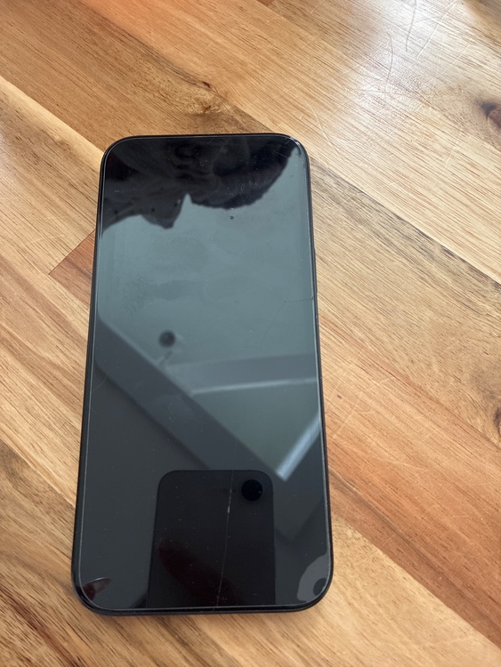 iPhone iPhone 16 Pro Max 256GB Softbank（スマホ）の商品画像 - 査定依頼日：2026年6月19日 - 最高査定価格：132,500円