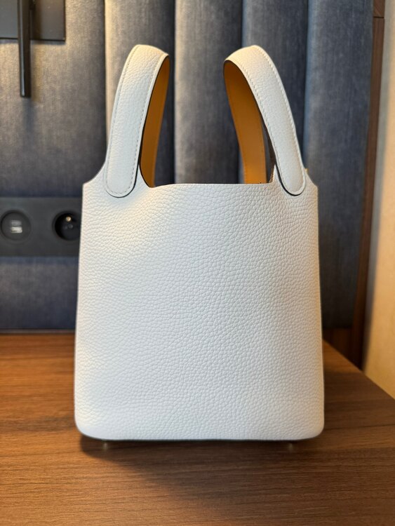 エルメス ピコタン （ブランドバッグ）の商品画像 - 査定依頼日：2025年4月20日 - 最高査定価格：520,000円