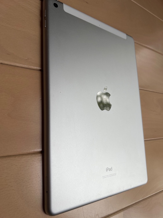 iPad第8世代（PC・タブレット）の商品画像 - 査定依頼日：2026年4月4日 - 最高査定価格：3,000円