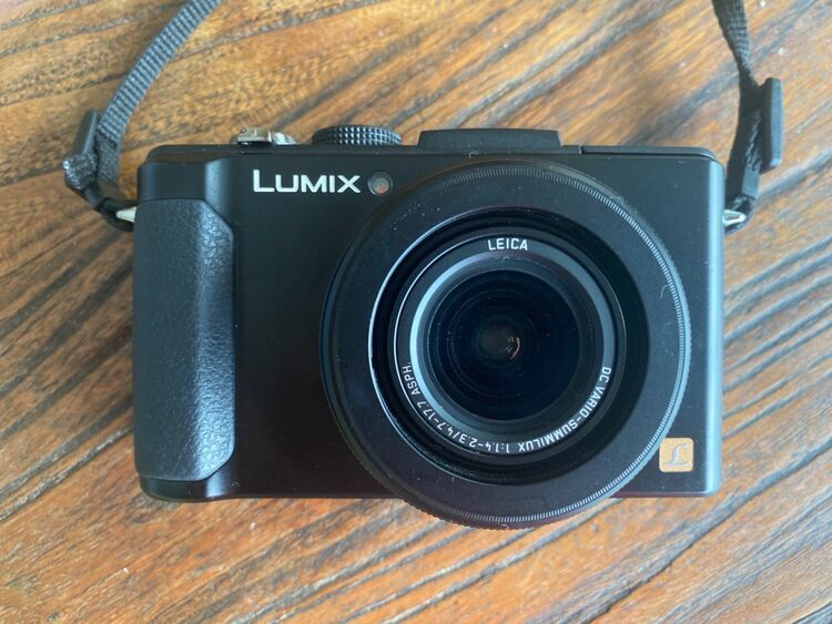 LUMIX　DXC-LX7（カメラ）の商品画像 - 査定依頼日：2025年7月16日 - 最高査定価格：20,000円