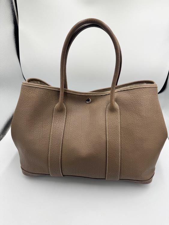 HERMES エルメス ガーデンパーティ36 PM エトゥープ（ブランドバッグ）の商品画像 - 査定依頼日：2026年4月23日 - 最高査定価格：200,000円