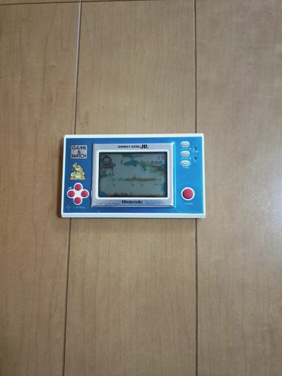 DJ−101 GAME&WATCH DONKEYKONGJR（ゲーム機本体・ゲームソフト）の商品画像 - 査定依頼日：2025年10月25日 - 最高査定価格：2,000円