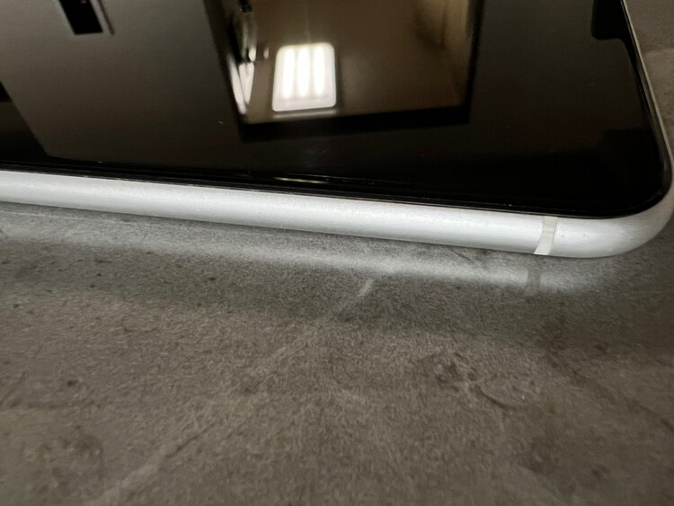 iPhoneXR 64GB 楽天モバイル 2（スマホ）の商品画像 - 査定依頼日：2025年5月21日 - 最高査定価格：15,000円