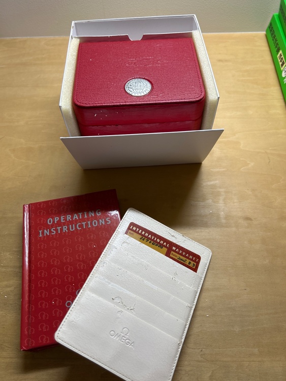 オメガ スピードマスター（高級時計）の商品画像 - 査定依頼日：2026年10月10日 - 最高査定価格：1,300,000円