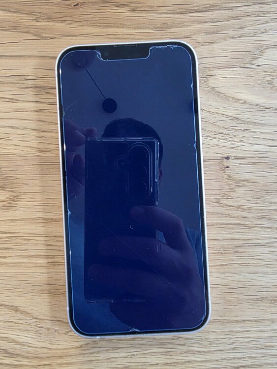 iPhone iPhone 13 128GB 楽天モバイル（スマホ）の商品画像 - 査定依頼日：2026年7月12日 - 最高査定価格：36,500円