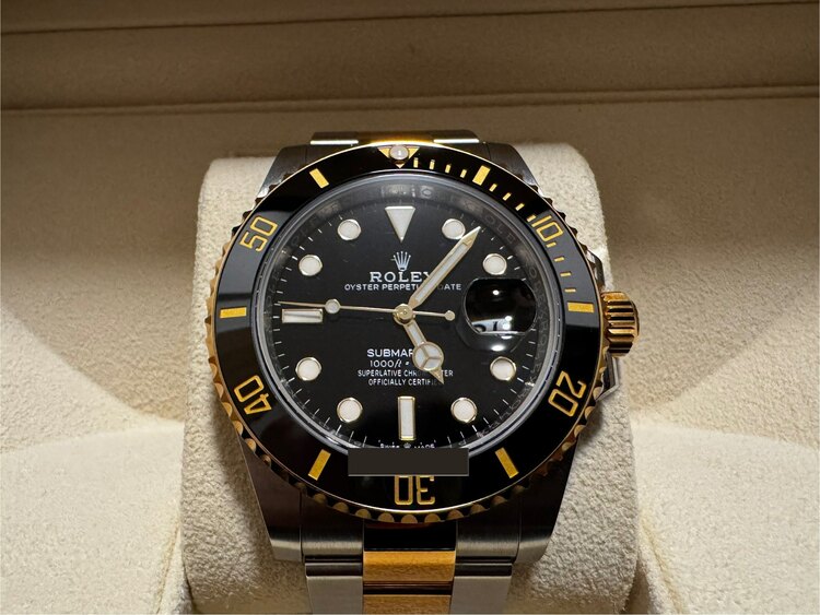 ロレックス サブマリーナーデイト 126613LN（高級時計）の商品画像 - 査定依頼日：2025年1月22日 - 最高査定価格：2,400,000円