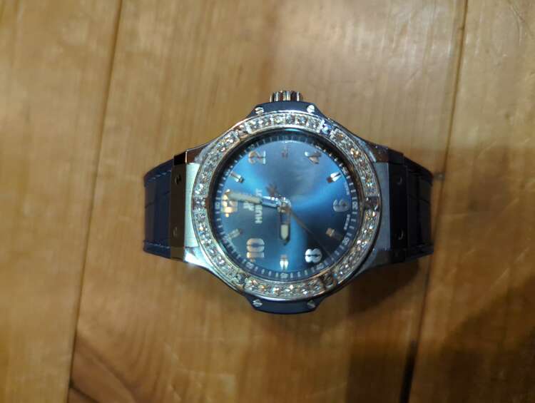 ウブロ ビックバン （高級時計）の商品画像 - 査定依頼日：2025年1月12日 - 最高査定価格：700,000円