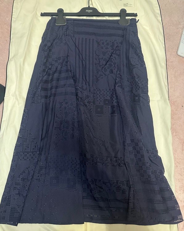 フェンディスカート（古着・ファッション）の商品画像 - 査定依頼日：2025年8月24日 - 最高査定価格：1,000円