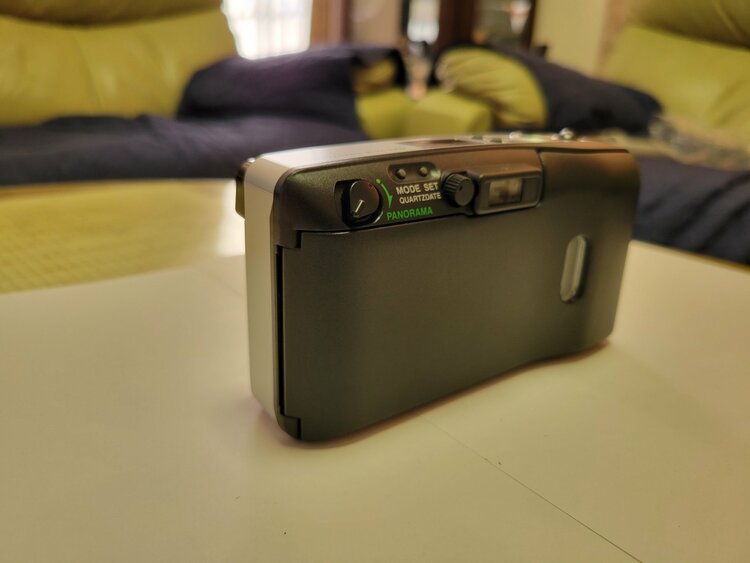 オリンパスOZ105R（カメラ）の商品画像 - 査定依頼日：2026年1月12日 - 最高査定価格：2,000円