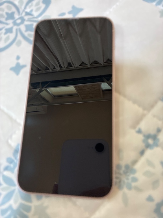 iPhone iPhone 13 128GB docomo（スマホ）の商品画像 - 査定依頼日：2026年9月15日 - 最高査定価格：33,000円