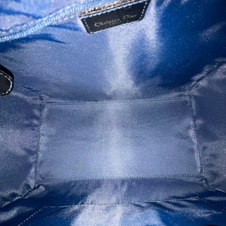 ディオール  （ブランドバッグ）の商品画像 - 査定依頼日：2025年1月16日 - 最高査定価格：130,000円