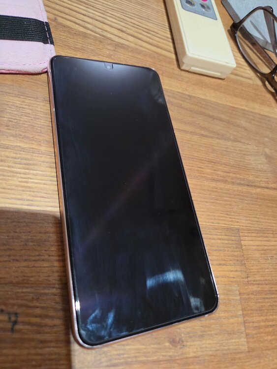 Galaxy Galaxy S21 シリーズ 【docomo】Galaxy S21 5G SC-51B（スマホ）の商品画像 - 査定依頼日：2026年7月8日 - 最高査定価格：12,500円