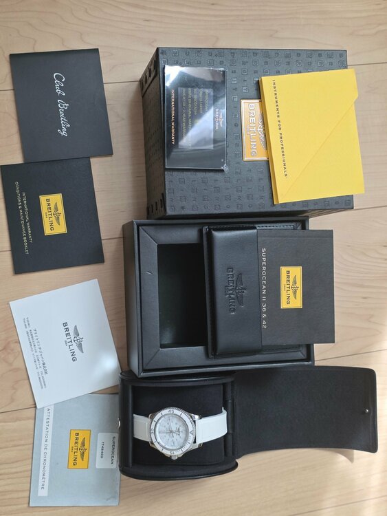 スーパーオーシャン ii 42 （高級時計）の商品画像 - 査定依頼日：2026年4月11日 - 最高査定価格：280,000円