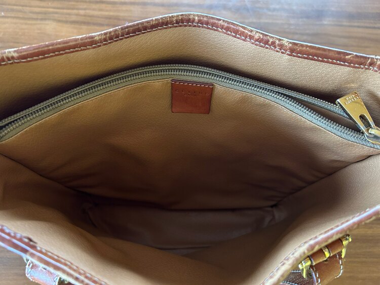 バケツ型パック（ブランドバッグ）の商品画像 - 査定依頼日：2025年2月2日 - 最高査定価格：5,000円