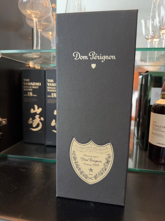 ウイスキー サントリー山崎 （お酒）の商品画像 - 査定依頼日：2025年12月19日 - 最高査定価格：334,300円