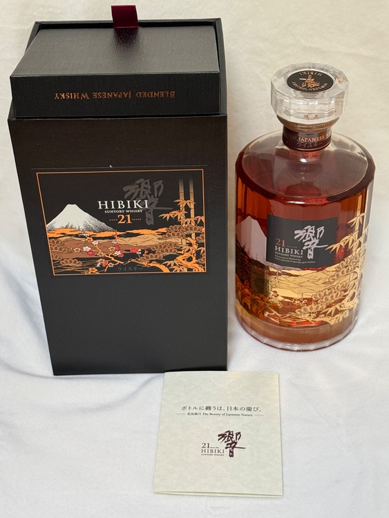 サントリー響　21年　花鳥風月　限定ボトル（お酒）の商品画像 - 査定依頼日：2025年12月1日 - 最高査定価格：90,000円