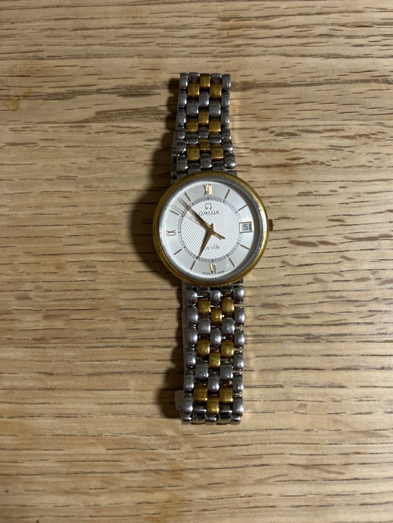 DE VILL﻿E Classic 9﻿7（高級時計）の商品画像 - 査定依頼日：2025年6月4日 - 最高査定価格：100,000円