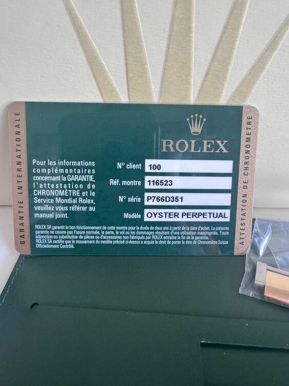 ロレックス デイトナ 11652（高級時計）の商品画像 - 査定依頼日：2025年8月31日 - 最高査定価格：2,600,000円