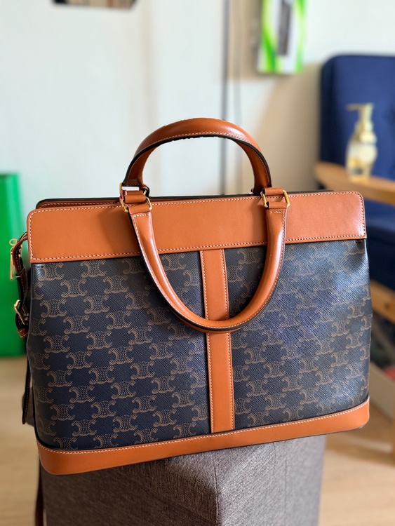 CELINE BAG（ブランドバッグ）の商品画像 - 査定依頼日：2026年4月15日 - 最高査定価格：150,000円