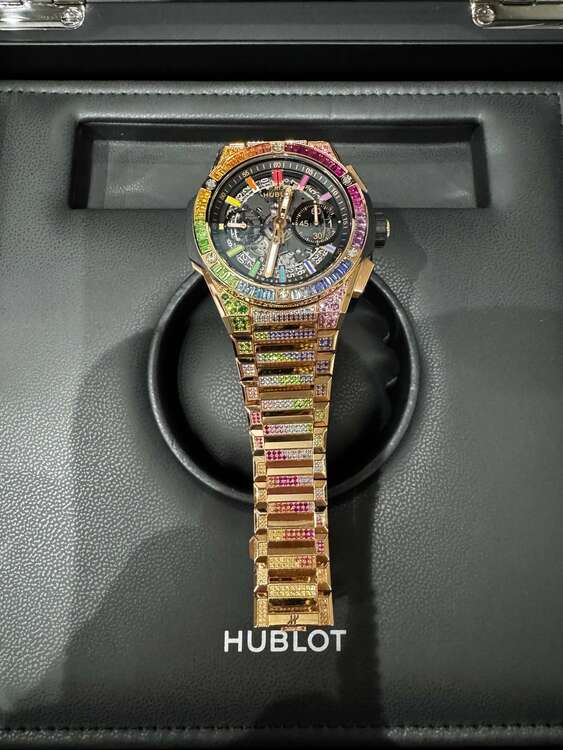 ウブロ ビックバン 451．OX.1180.OX.3999（高級時計）の商品画像 - 査定依頼日：2025年4月22日 - 最高査定価格：8,000,000円