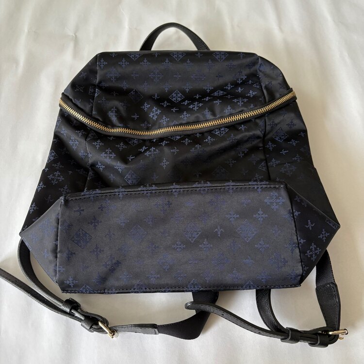 ラシット　リュック（ブランド財布・小物）の商品画像 - 査定依頼日：2025年5月7日 - 最高査定価格：4,000円