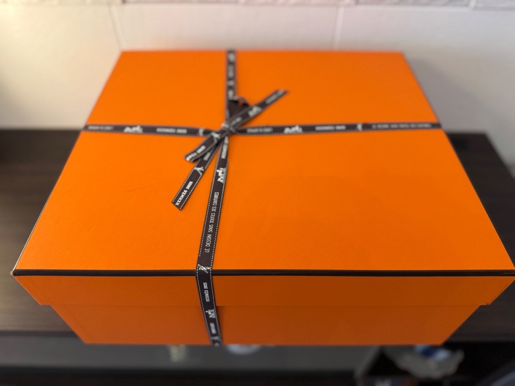  エールバックジップ（ブランドバッグ）の商品画像 - 査定依頼日：2025年8月20日 - 最高査定価格：300,000円