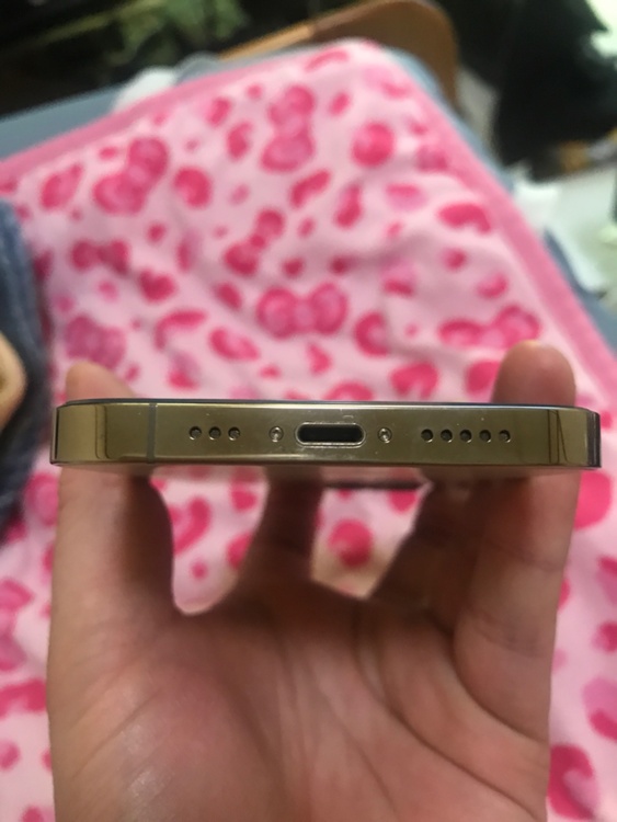 iPhone iPhone 12 256GB Softbank（スマホ）の商品画像 - 査定依頼日：2026年9月24日 - 最高査定価格：27,000円