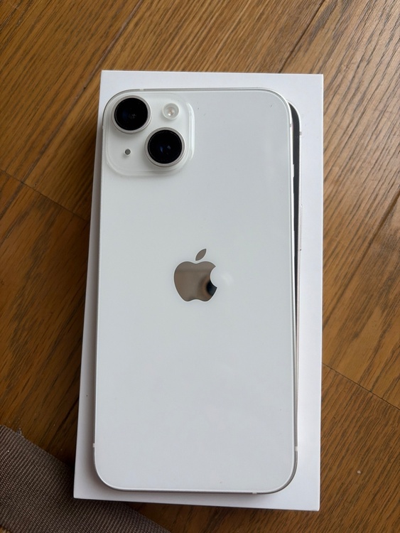 iPhone14 白 128GB（スマホ）の商品画像 - 査定依頼日：2026年6月7日 - 最高査定価格：43,000円