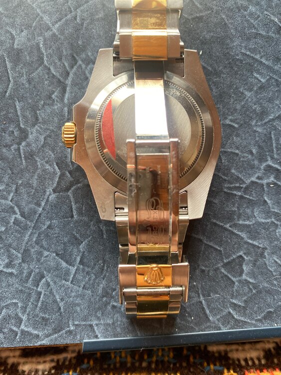 ロレックス サブマリーナー 116613l（高級時計）の商品画像 - 査定依頼日：2025年5月18日 - 最高査定価格：1,850,000円