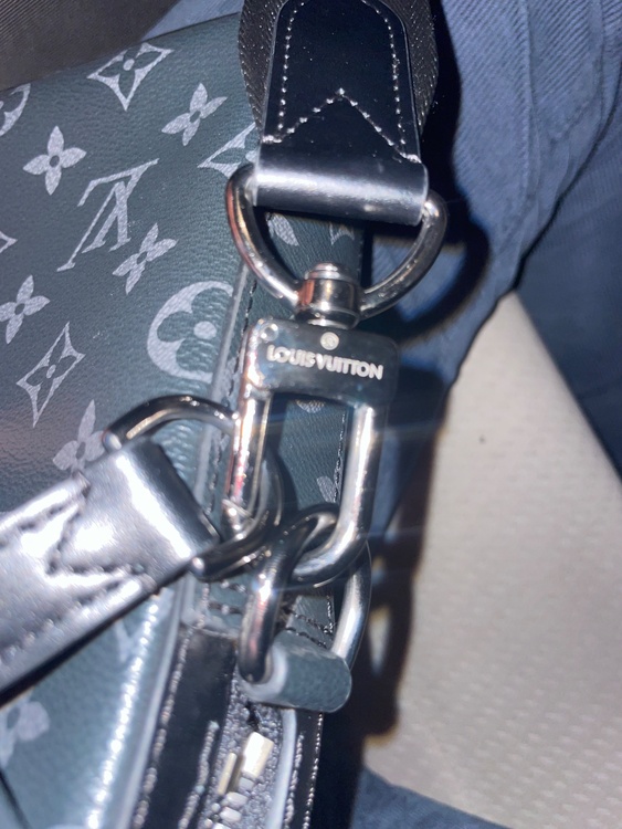 トリオメッセンジャー（ブランドバッグ）の商品画像 - 査定依頼日：2025年12月30日 - 最高査定価格：100,000円